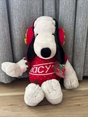 VINTAGE MACY’S EXCLUSIVE SNOOPY PLUSH DOLL WITH WOODSTOCK THEMED EARMUFFS